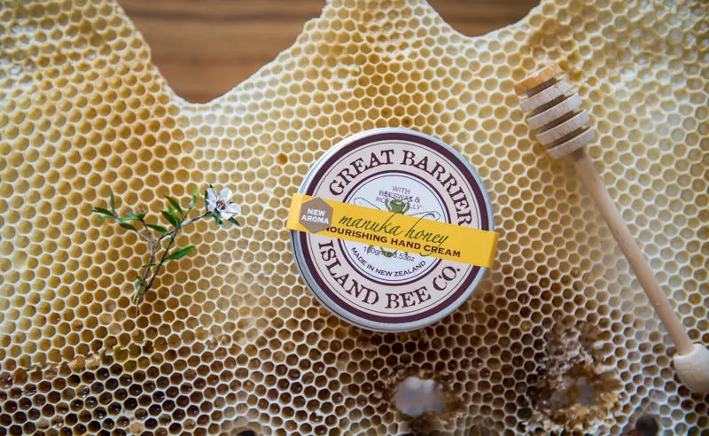 matakana botanicals great barrier island bee co product photography by lolamedia